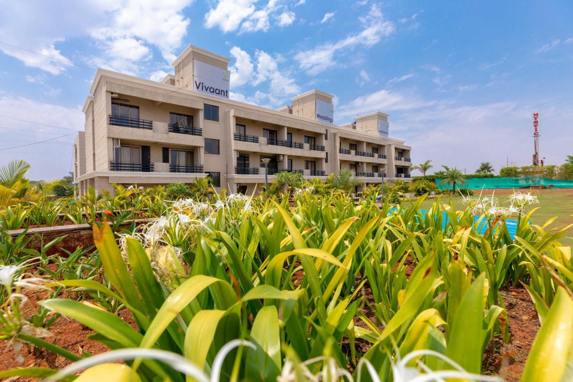 Vivaant Retreat And Conventions Hotel Igatpuri Exterior foto