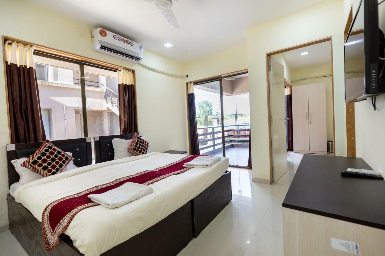 Vivaant Retreat And Conventions Hotel Igatpuri Exterior foto